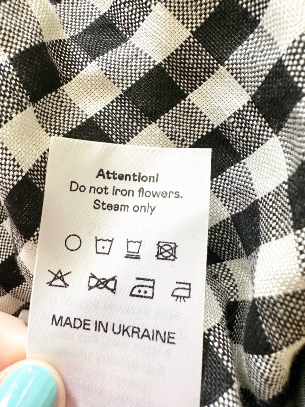 Sleeper Atlanta Linen Dress with Rose Detail in Black Vichy - Picture 11 of 14